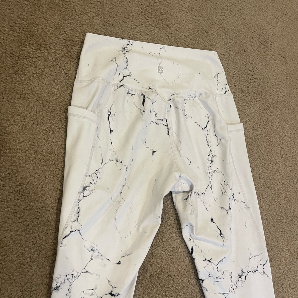 Buffbunny white marble limitless leggings